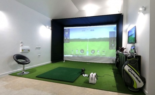 Golf swing studio