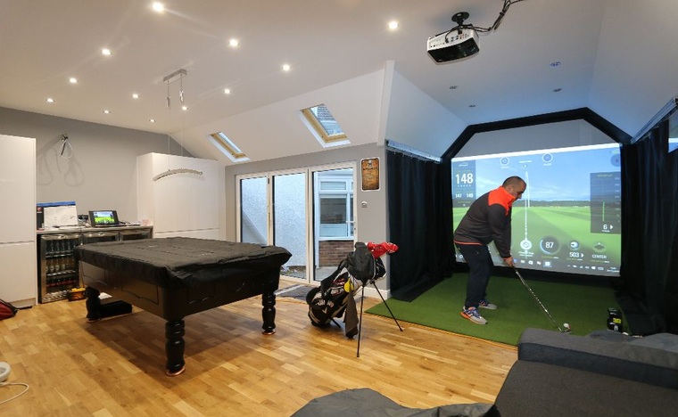 Golf swing studio